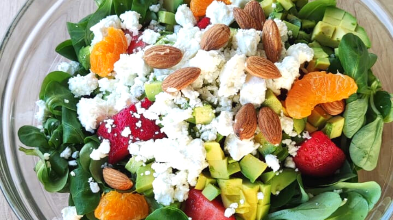 Ensalada de primavera con vinagreta de naranja